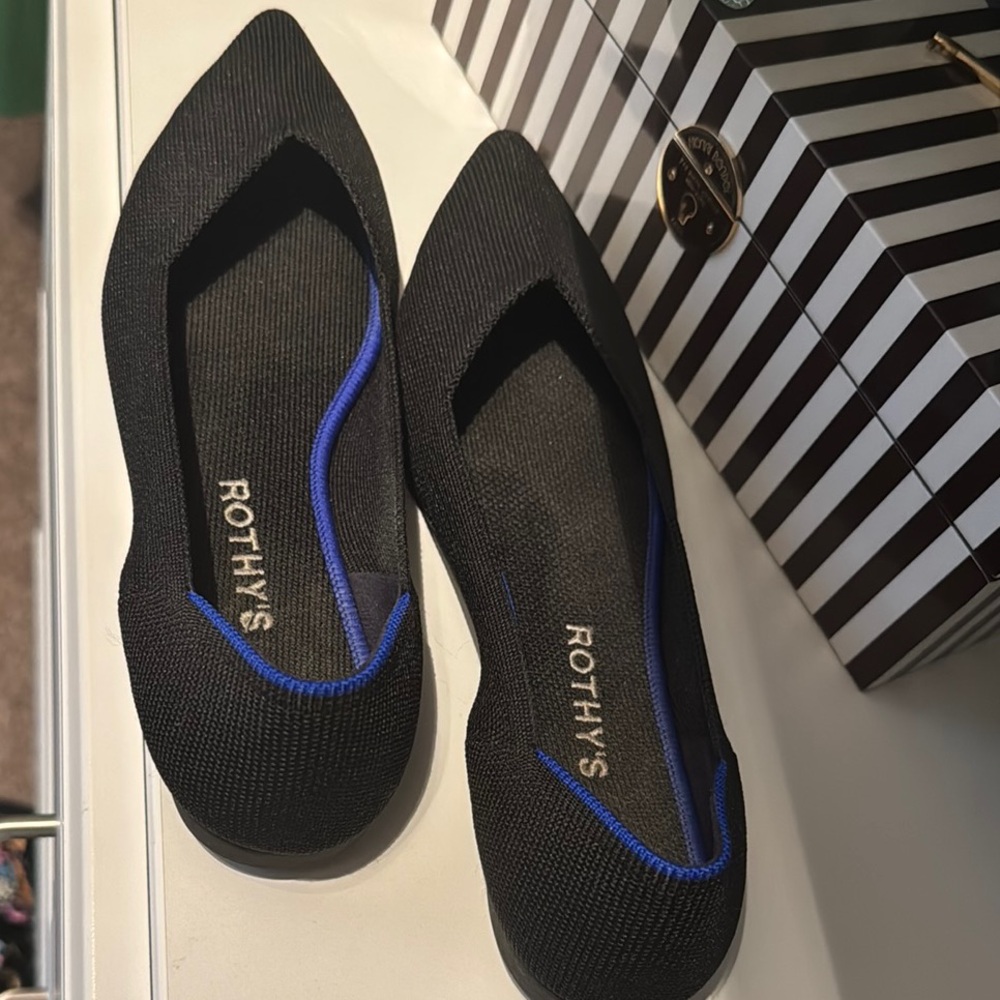 Rothy's Women's Black Flats Sz 8